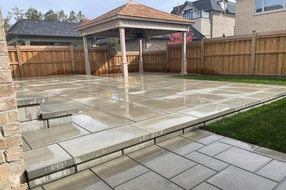 Custom Stone Walkway Installation Contractor Oakville