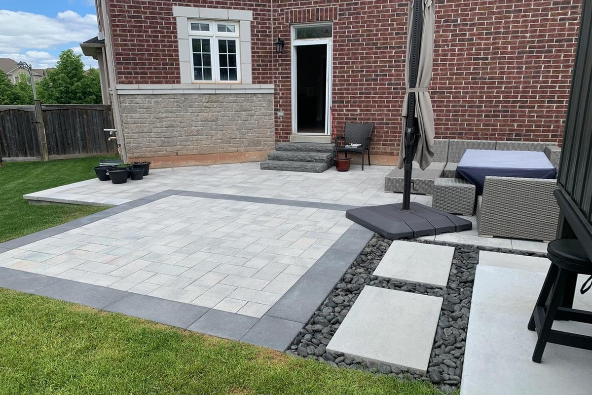 Interlock Walkway Ideas in Richmond Hill